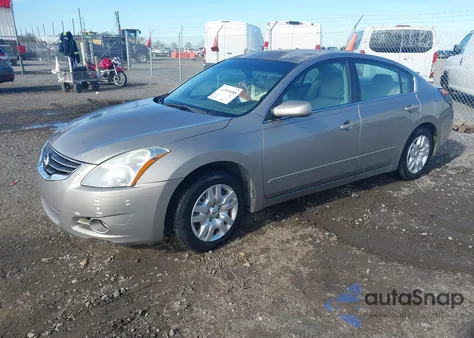 2011 Nissan Altima 2.5 S z USA, uszkodzony, nr VIN 1N4AL2AP4BN443069